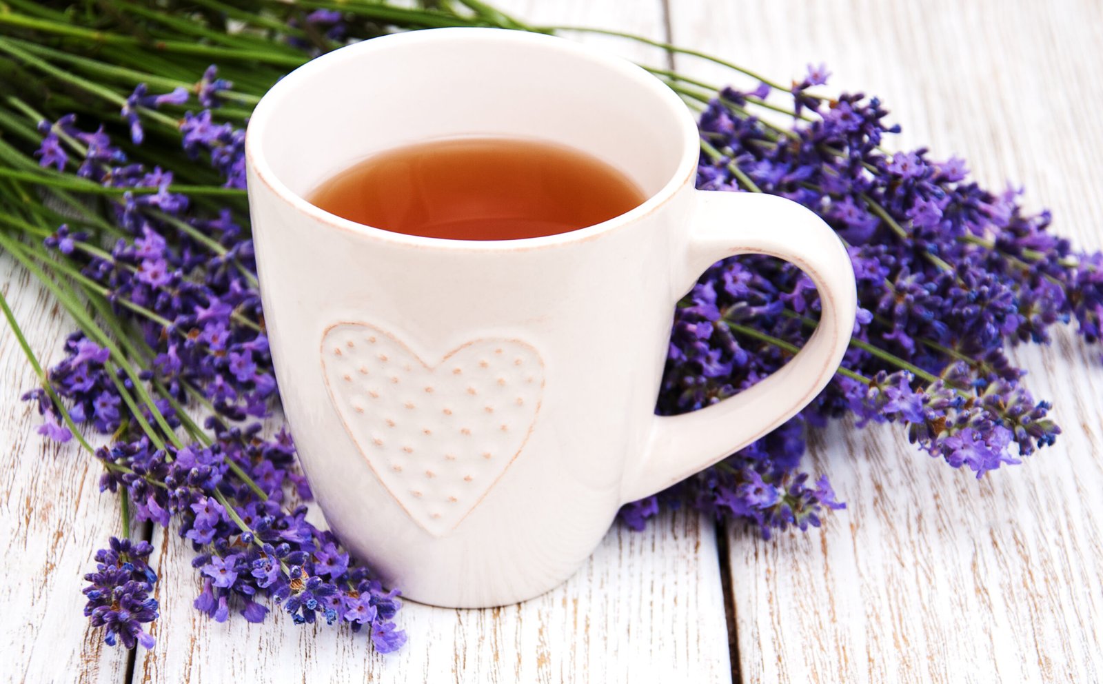 Collection of various herbal teas in glass cups, illustrating the benefits of skin detox teas for improving skin health and radiance.